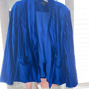 Majorelle Velvet Blue Blazer. STUNNING. Hate to get rid of size S